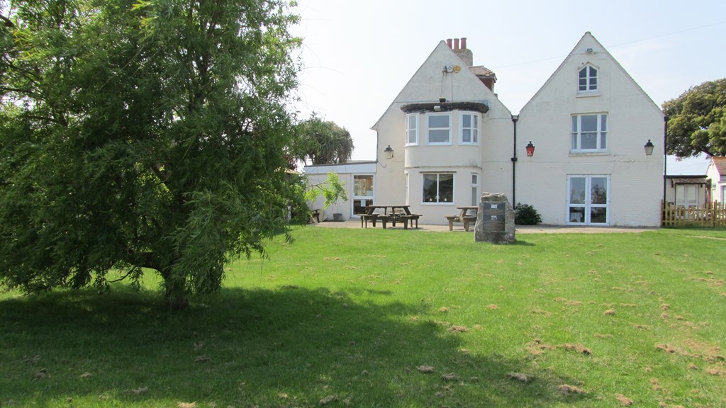 muswell-manor-exterior.jpg