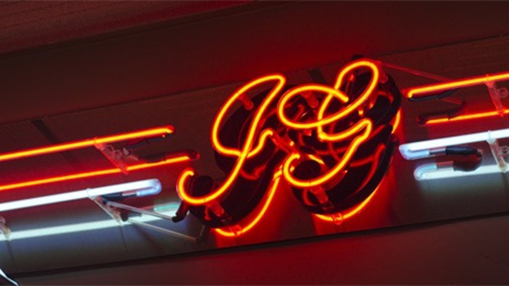 jimmy-gs-entertainment-centre.jpg